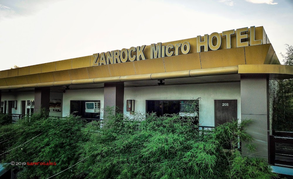 Zanrock Micro Hotel